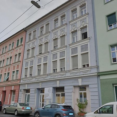 Zentrales & Modernes City-Apartment Graz Bagian luar foto